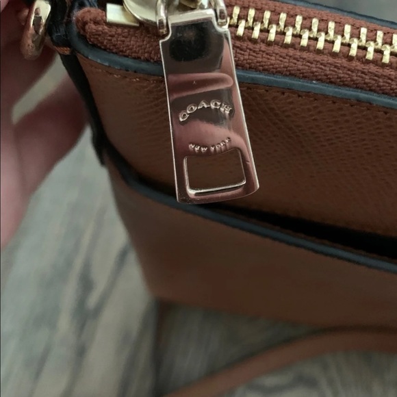 Coach crossbody - Picture 6 of 7